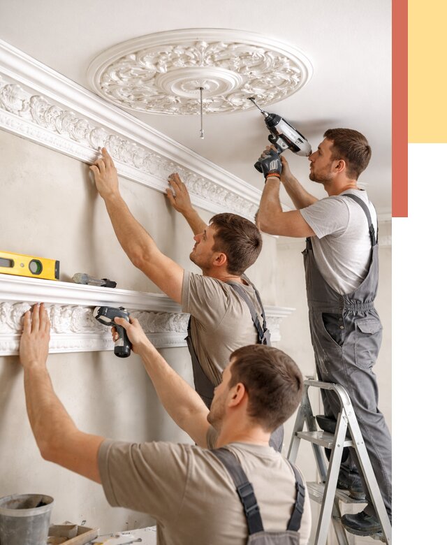 Монтаж лепнины на потолок в Петергофе от 3348 руб. быстро и недорого | ОТДЕЛОЧНИК-Птф